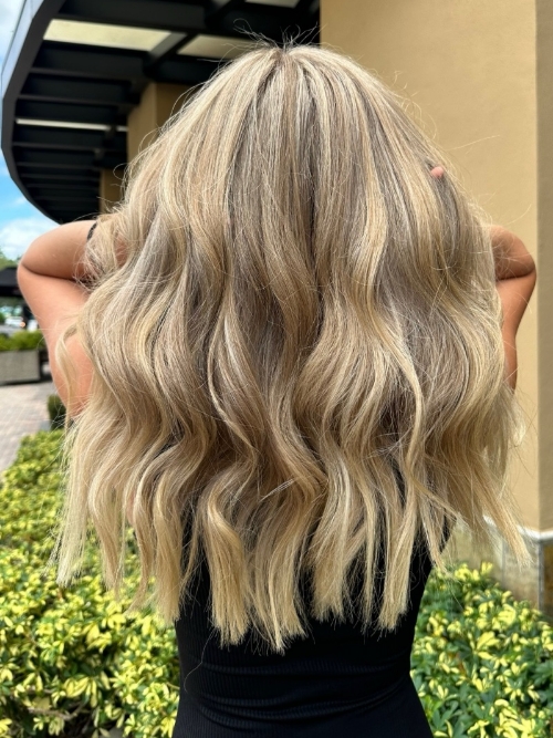 Woman's hair with Traditional Highlights